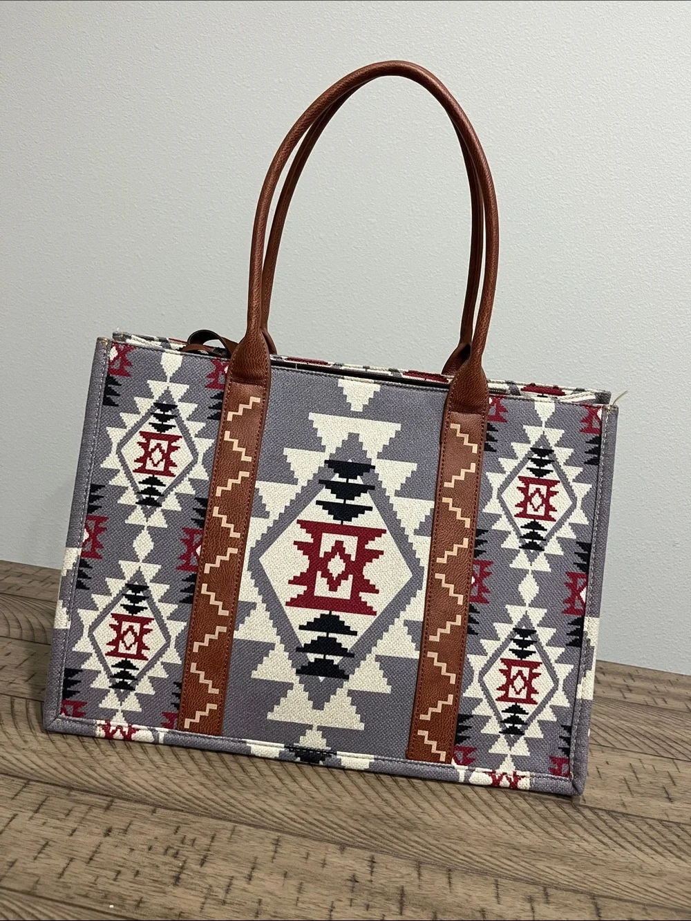 Wrangler Aztec Tote in Periwinkle/Gray, Brown and Red
